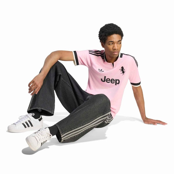 Juventus adidas 2026/27 Away Replica Jersey - Pink