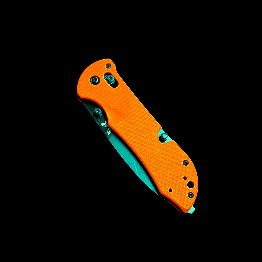 Benchmade 916SBK Triage Rescue Folding Knife – 3.50" N680 Steel Opposing Bevel Blade – AXIS Lock & Integrated Safety Cutter